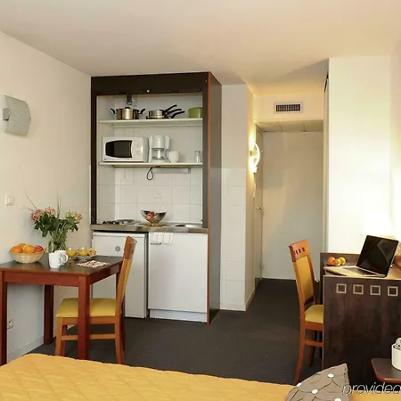 Adagio Access Jolimont 2*