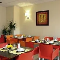Adagio Access Jolimont 2*